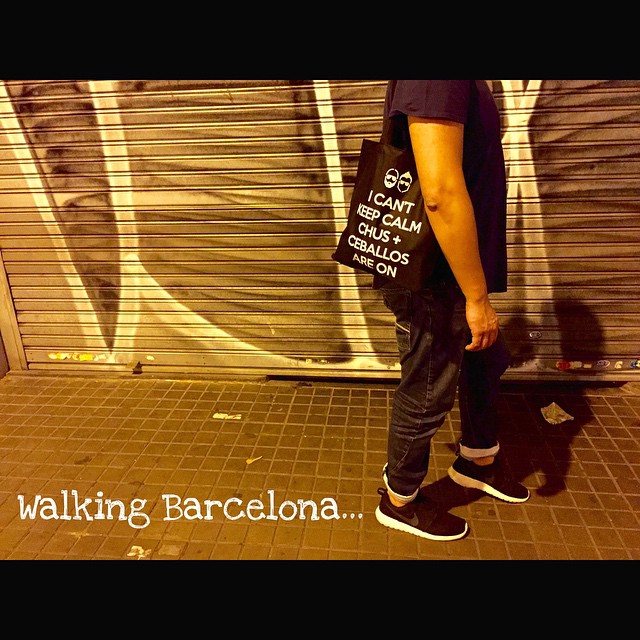 Walking #Barcelona #OffWeek #chusceballos #totebag